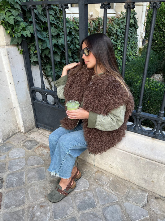 Fourrure sans manche