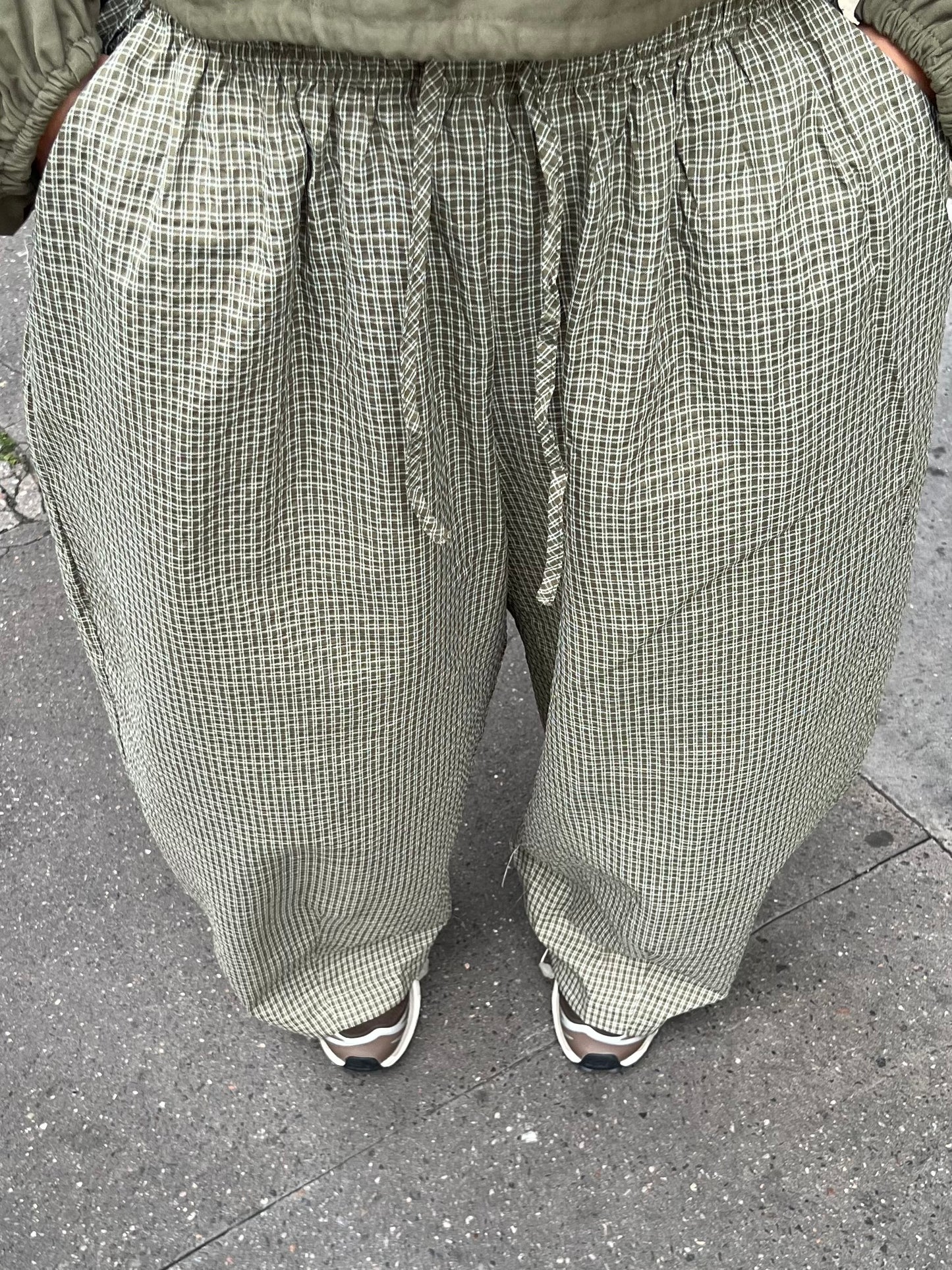 Pantalon à carreaux kaki