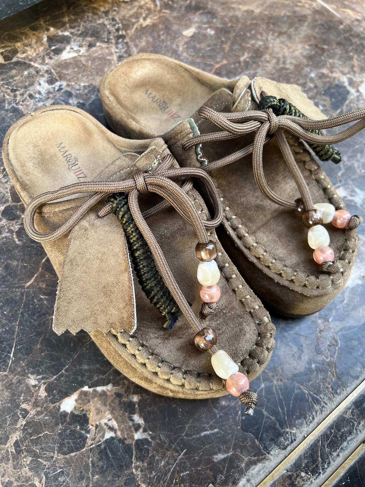 Mules kaki
